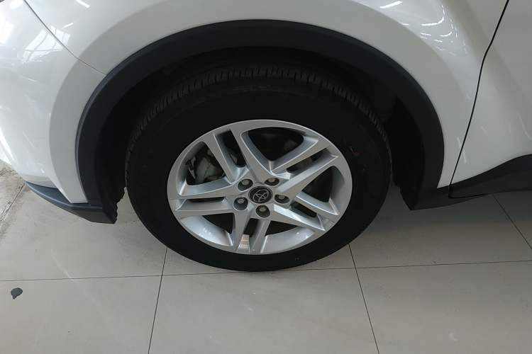 Used Toyota C-HR 2023 2.0L Comfort Edition Left Front Wheel Hub