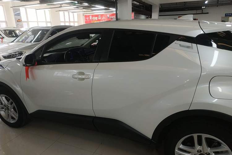 Used Toyota C-HR 2023 2.0L Comfort Edition Left Side