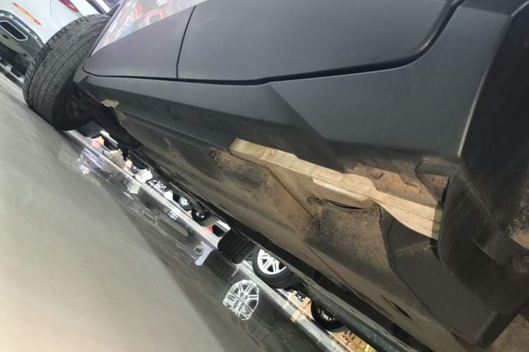 Used Toyota C-HR 2023 2.0L Comfort Edition Left Side Sill