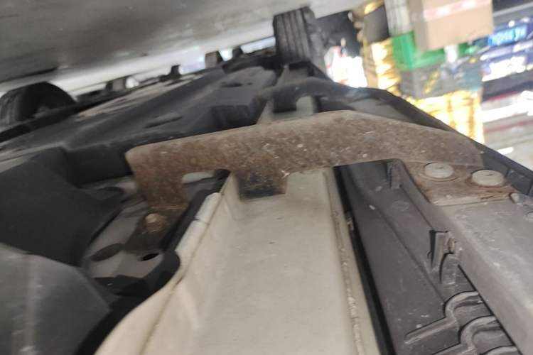 Used Toyota C-HR 2023 2.0L Luxury Edition Left Side Sill