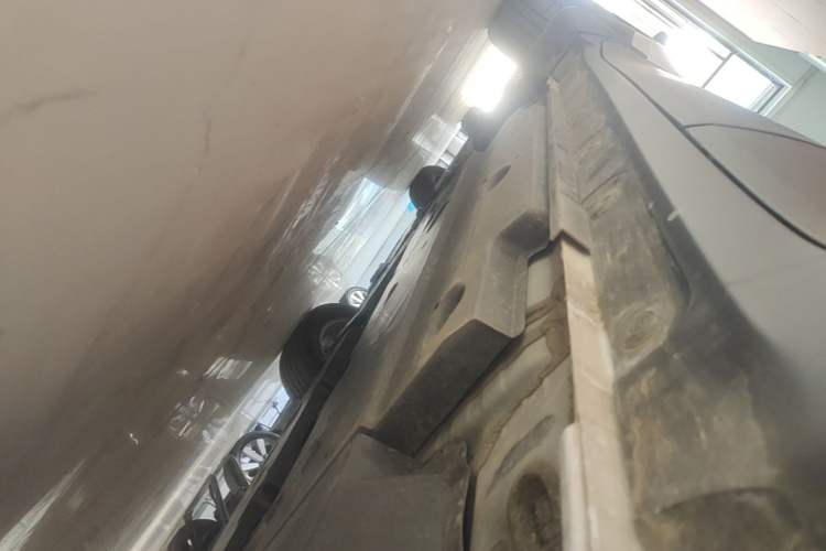 Used Toyota C-HR 2023 2.0L Comfort Edition Left Side Sill