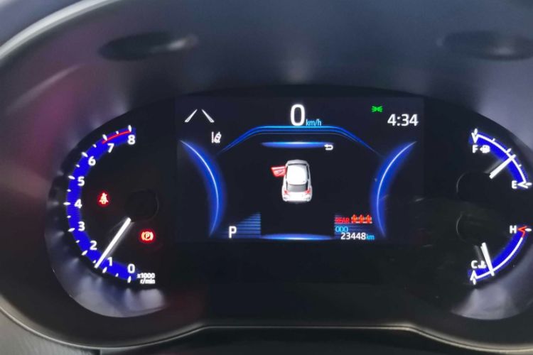 Used Toyota C-HR 2023 2.0L Luxury Edition Odometer Close Up