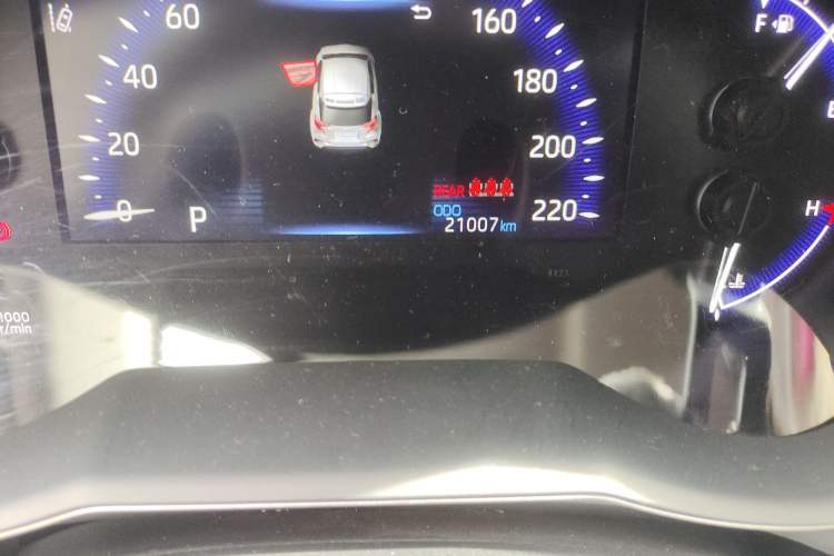 Used Toyota C-HR 2023 2.0L Comfort Edition Odometer Close Up