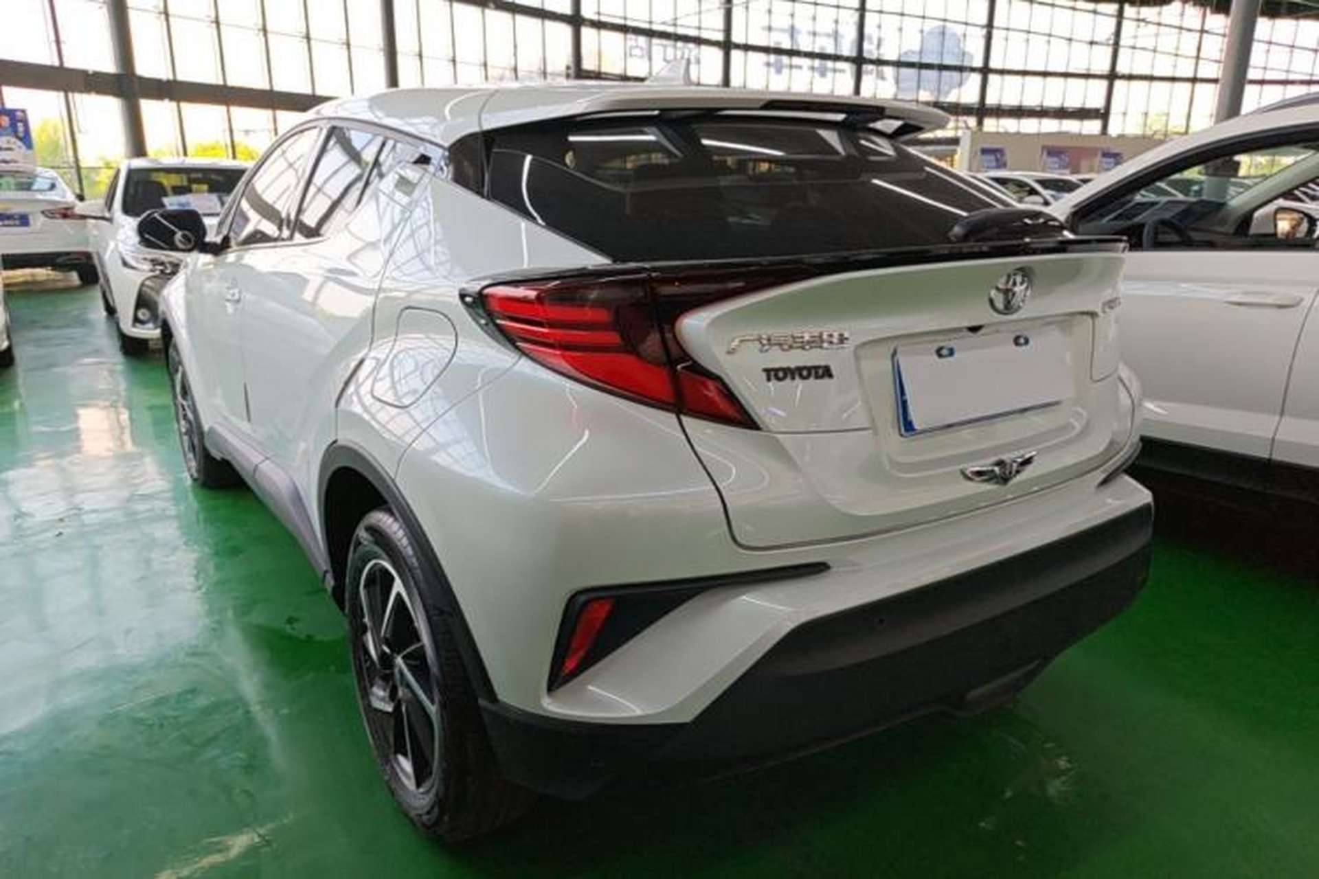 Used Toyota C-HR 2023 2.0L Luxury Edition Rear Left 45 Deg