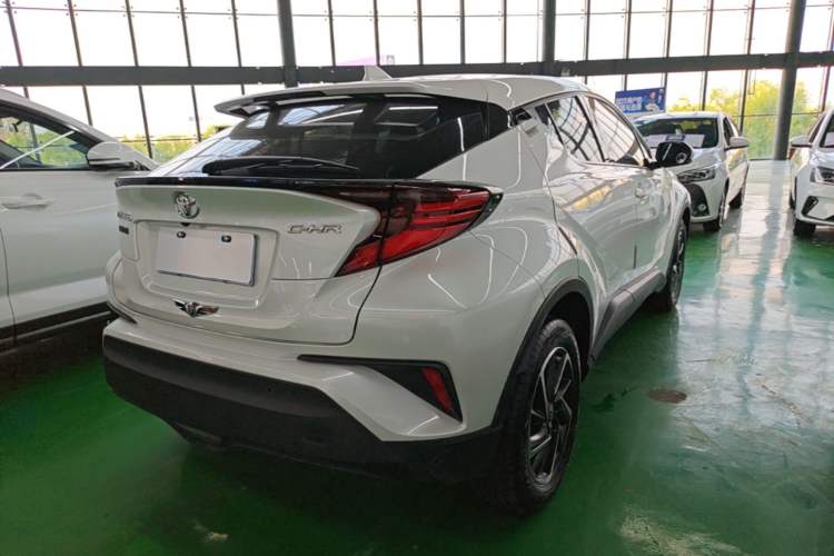Used Toyota C-HR 2023 2.0L Luxury Edition Rear Right 45 Deg