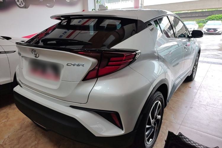 Used Toyota C-HR 2023 2.0L Luxury Edition Rear Right 45 Deg