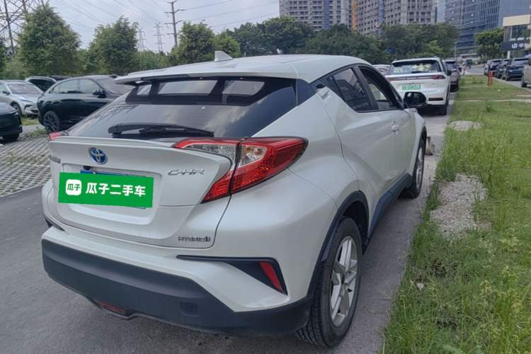 Used Toyota C-HR 2023 2.0L Smart Electric Hybrid Dual-Engine Comfort Version Rear Right 45 Deg