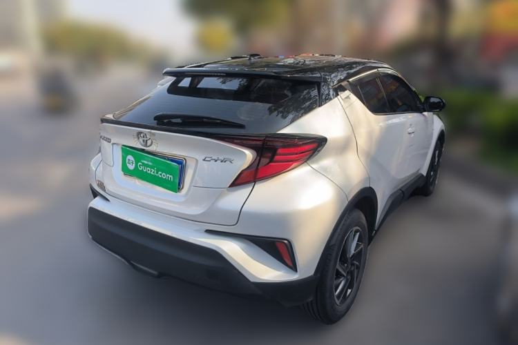 Used Toyota C-HR 2023 2.0L Luxury Edition Rear Right 45 Deg
