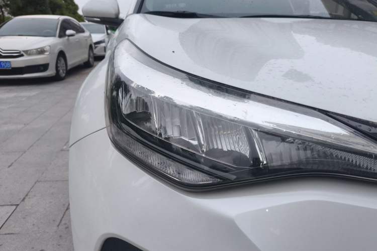 Used Toyota C-HR 2023 2.0L Leading Edition Right Front Headlight