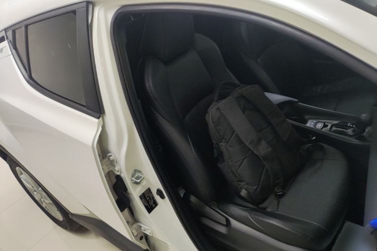 Used Toyota C-HR 2023 2.0L Comfort Edition Right Front Seat