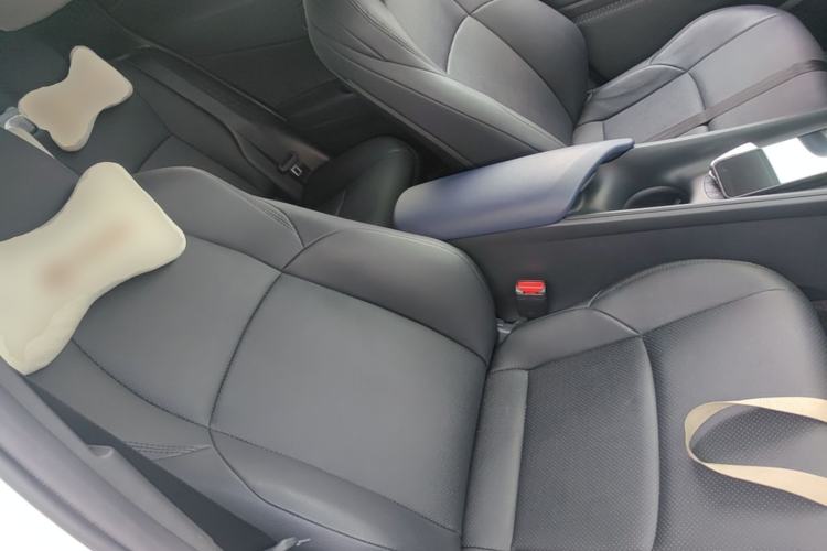 Used Toyota C-HR 2023 2.0L Smart Electric Hybrid Dual-Engine Comfort Version Right Front Seat