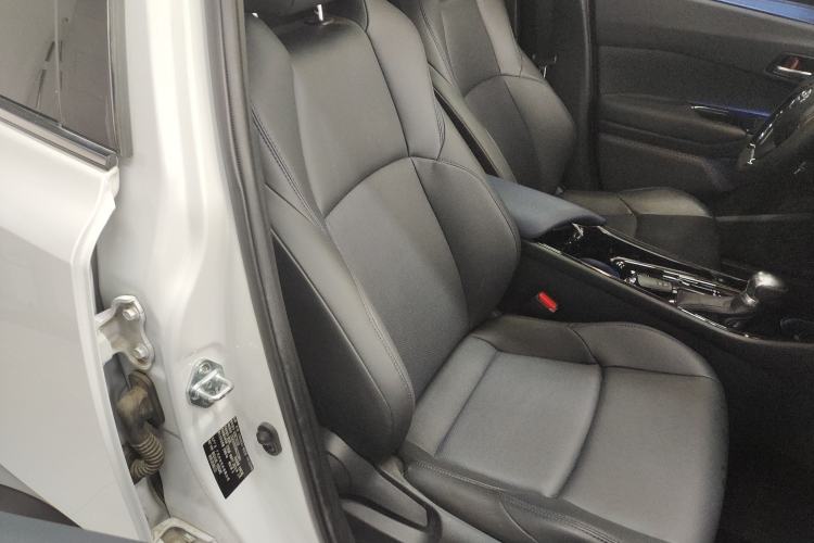 Used Toyota C-HR 2023 2.0L Luxury Edition Right Front Seat