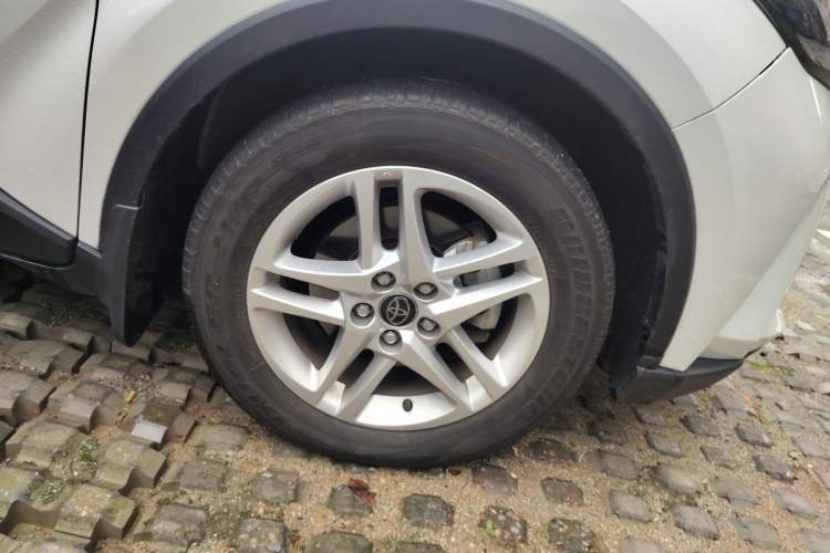 Used Toyota C-HR 2023 2.0L Comfort Edition Right Front Wheel Hub