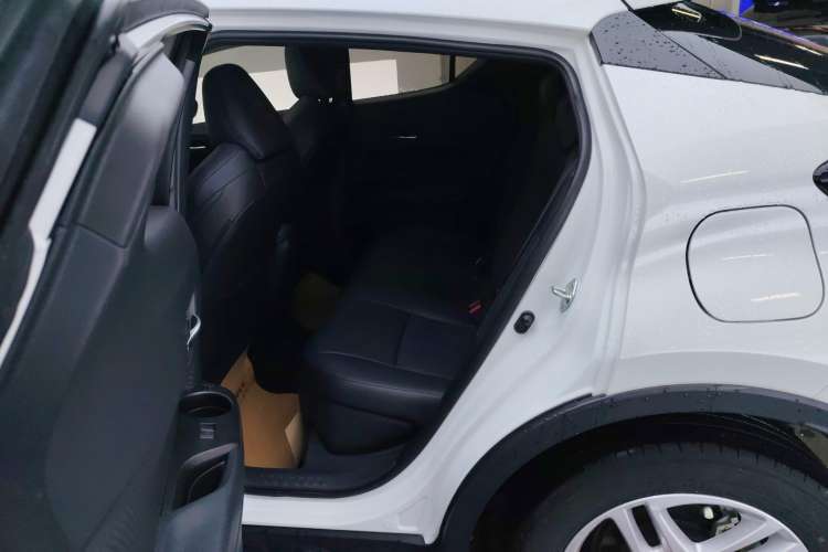 Used Toyota C-HR 2023 2.0L Leading Edition Right Rear Seat