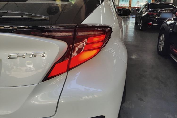Used Toyota C-HR 2023 2.0L Luxury Edition Right Rear Taillight