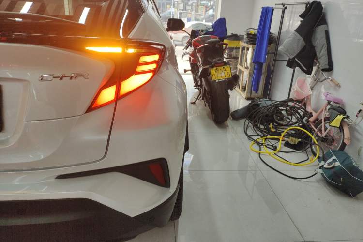 Used Toyota C-HR 2023 2.0L Luxury Edition Right Rear Taillight