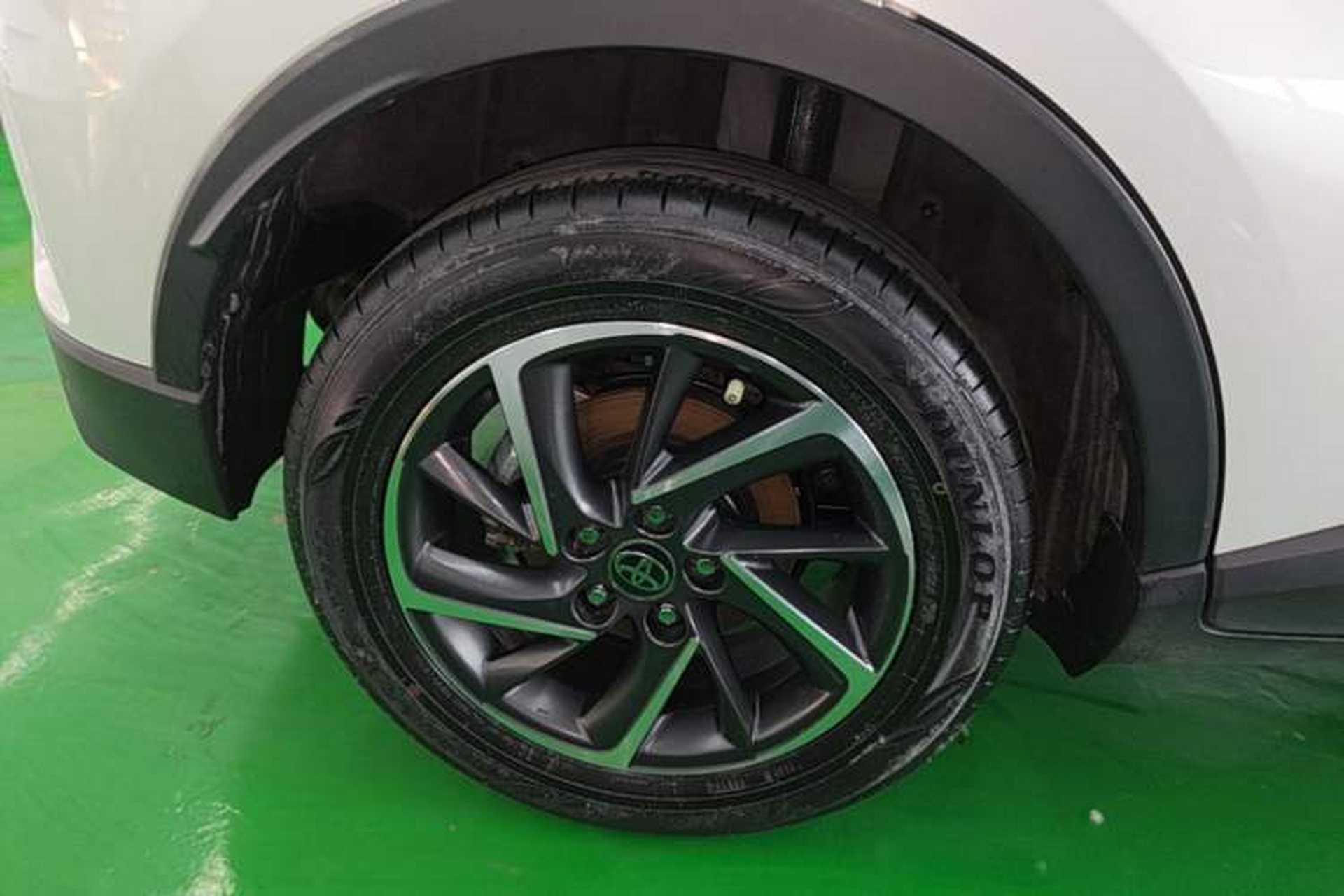 Used Toyota C-HR 2023 2.0L Luxury Edition Right Rear Wheel Hub