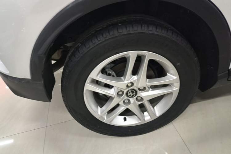 Used Toyota C-HR 2023 2.0L Comfort Edition Right Rear Wheel Hub