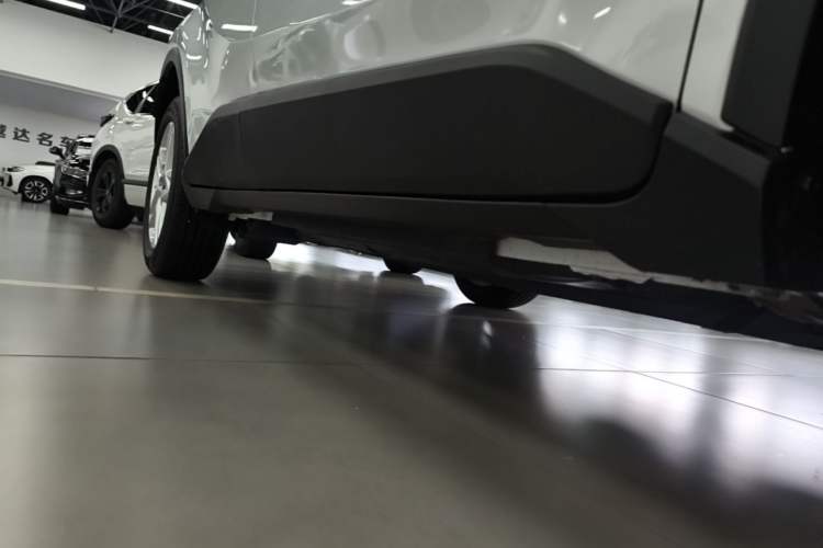 Used Toyota C-HR 2023 2.0L Comfort Edition Right Side Sill