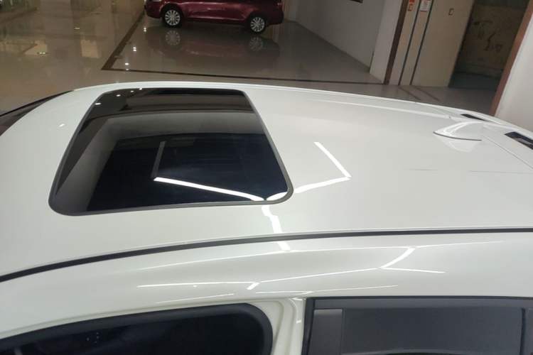 Used Toyota C-HR 2023 2.0L Comfort Edition Roof
