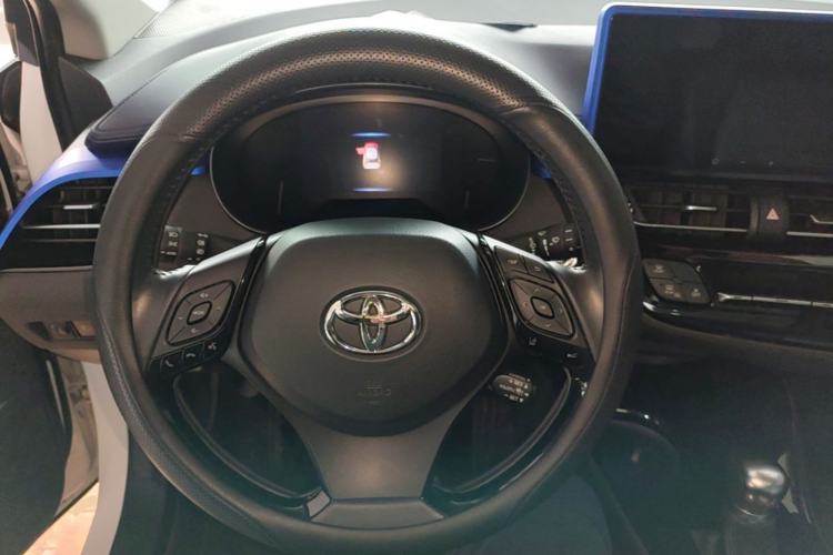 Used Toyota C-HR 2023 2.0L Luxury Edition Steering Wheel