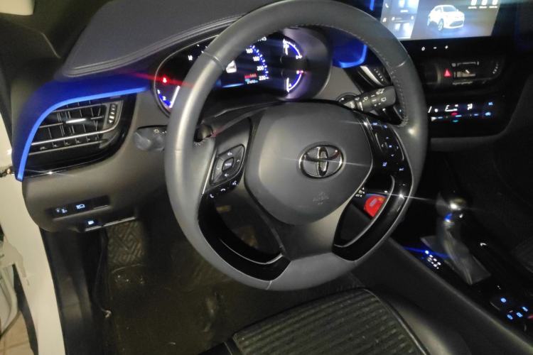 Used Toyota C-HR 2023 2.0L Luxury Edition Steering Wheel