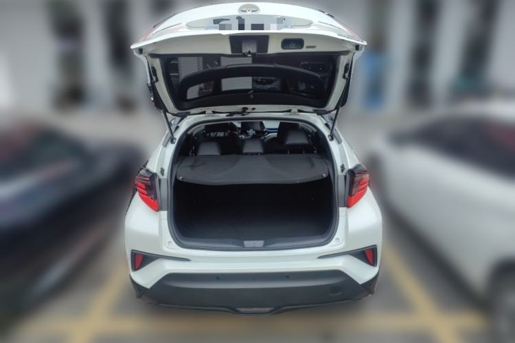Used Toyota C-HR 2023 2.0L Smart Electric Hybrid Dual-Engine Luxury Edition Trunk