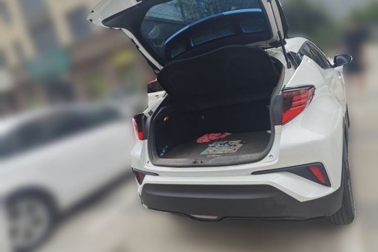 Used Toyota C-HR 2023 2.0L Luxury Edition Trunk