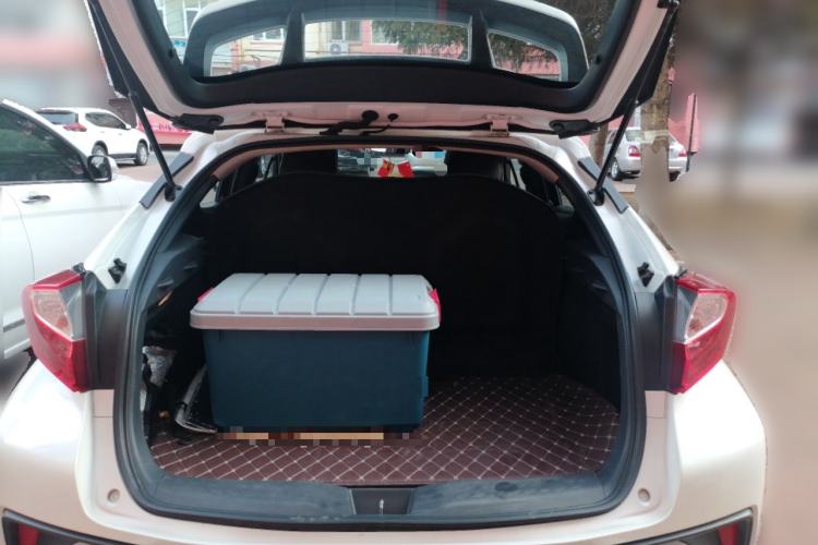 Used Toyota C-HR 2023 2.0L Comfort Edition Trunk