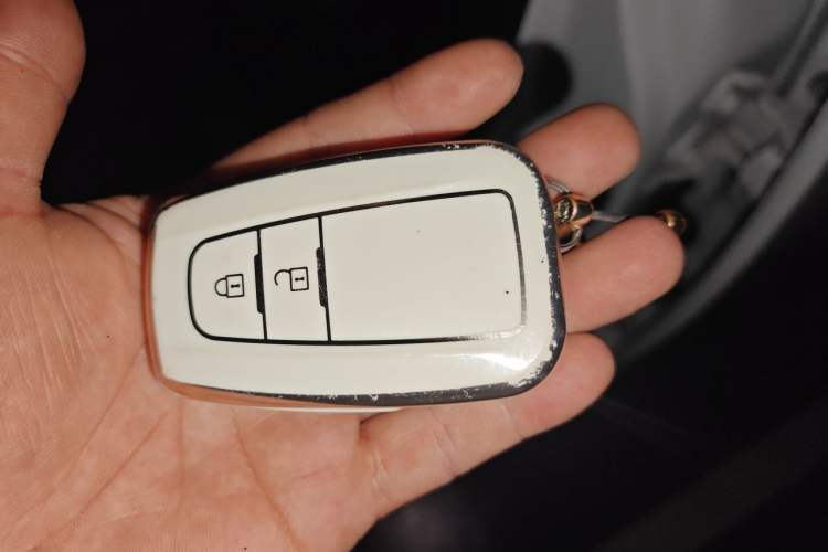 Used Toyota C-HR 2023 2.0L Leading Edition Vehicle Key