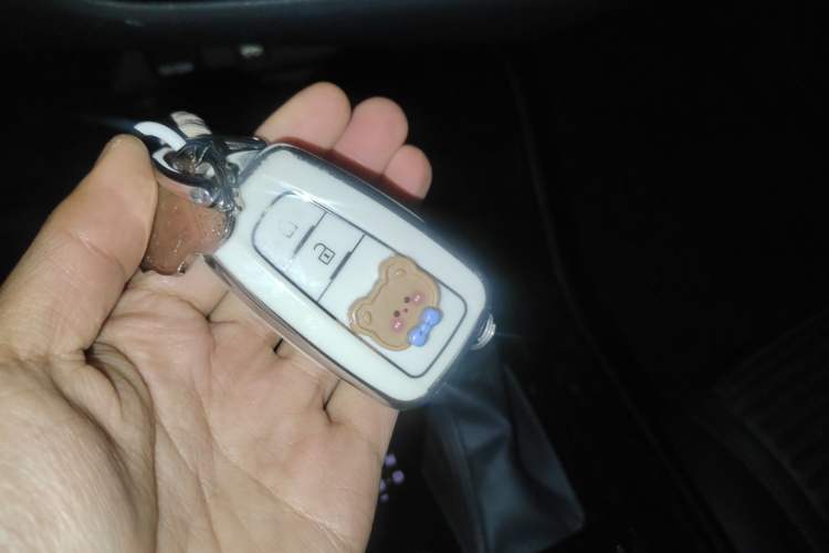 Used Toyota C-HR 2023 2.0L Luxury Edition Vehicle Key