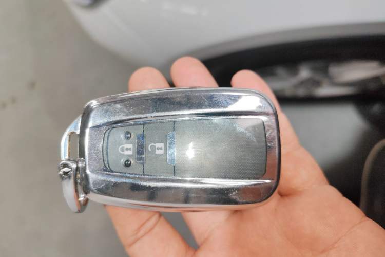 Used Toyota C-HR 2023 2.0L Comfort Edition Vehicle Key
