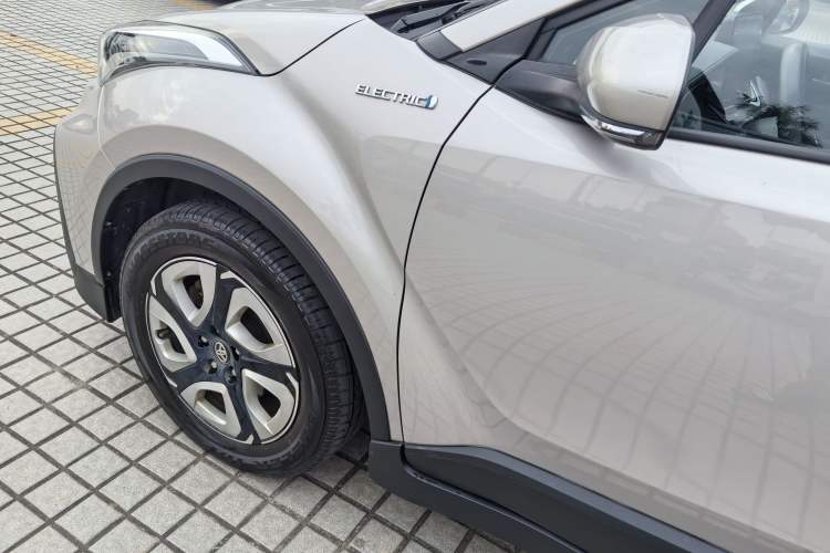 Used Toyota C-HR EV 2020 Leading Edition Exterior 12