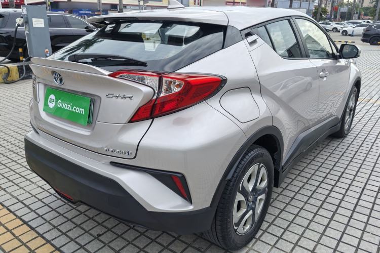 Used Toyota C-HR EV 2020 Leading Edition Exterior 3