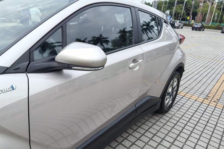 Used Toyota C-HR EV 2020 Leading Edition Exterior 9