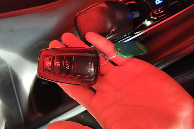 Used Toyota C-HR EV 2020 Leading Edition Interior 1