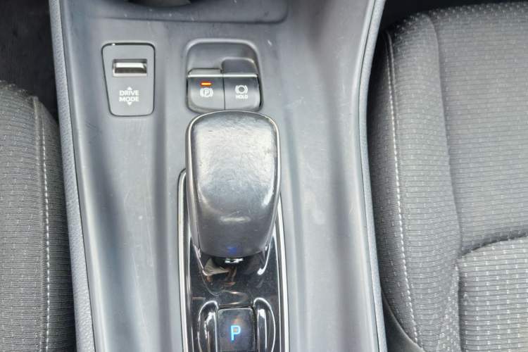 Used Toyota C-HR EV 2020 Leading Edition Interior 8