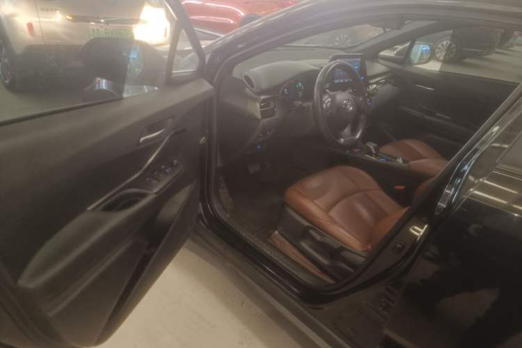 Used Toyota C-HR EV 2020 Leading Edition Driver Seat