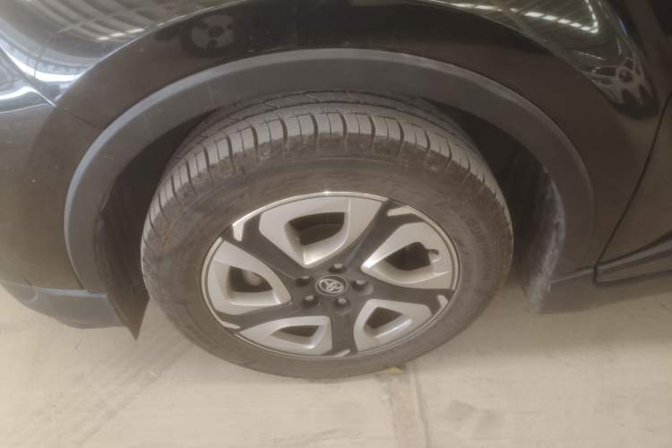Used Toyota C-HR EV 2020 Leading Edition Left Front Wheel Hub