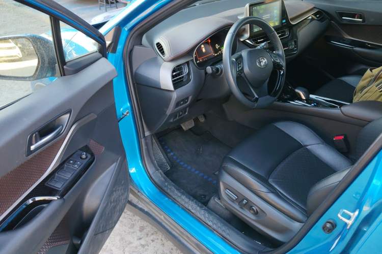 Used Toyota C-HR EV 2020 Deluxe Sunroof Edition Driver Seat