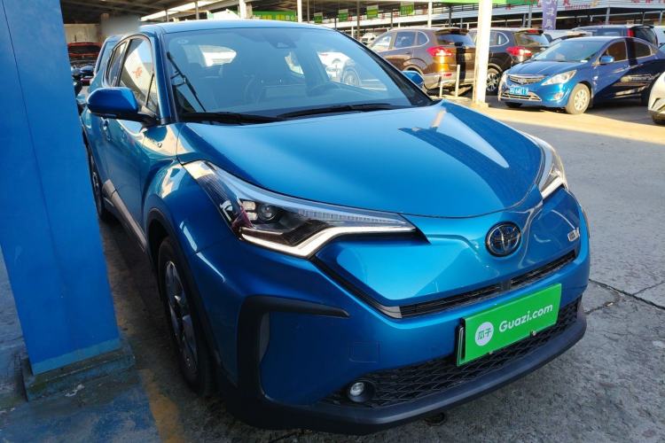Used Toyota C-HR EV 2020 Deluxe Sunroof Edition Front Right 45 Deg