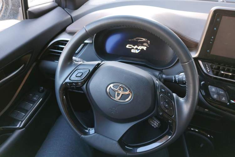 Used Toyota C-HR EV 2020 Deluxe Sunroof Edition Steering Wheel