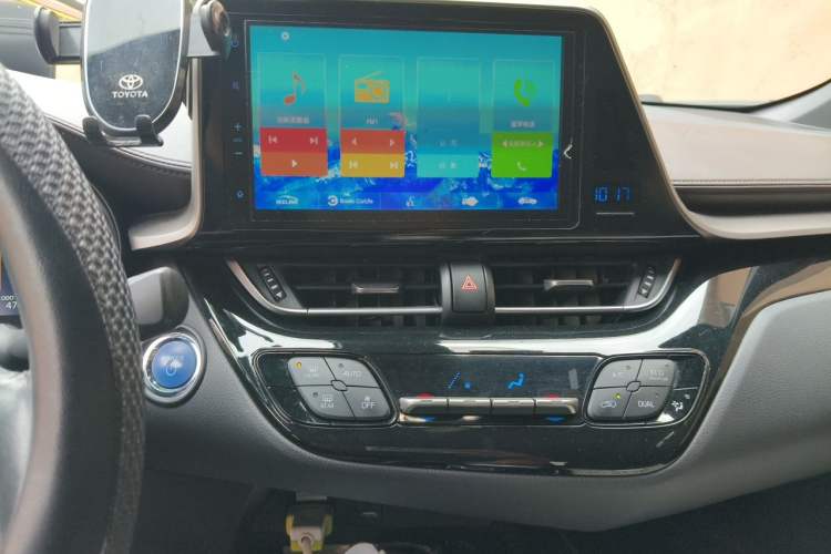 Used Toyota C-HR EV 2020 Deluxe Sunroof Edition Audio And AC Panel