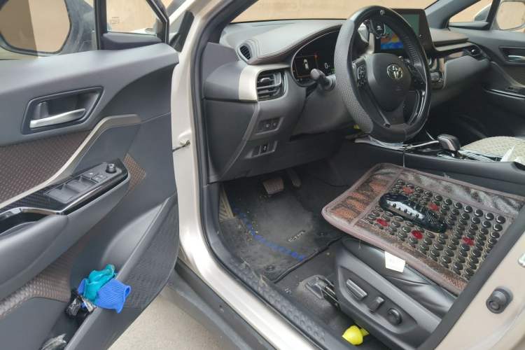 Used Toyota C-HR EV 2020 Deluxe Sunroof Edition Driver Seat