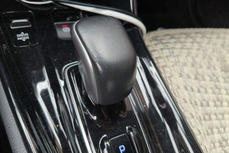 Used Toyota C-HR EV 2020 Deluxe Sunroof Edition Gear Lever