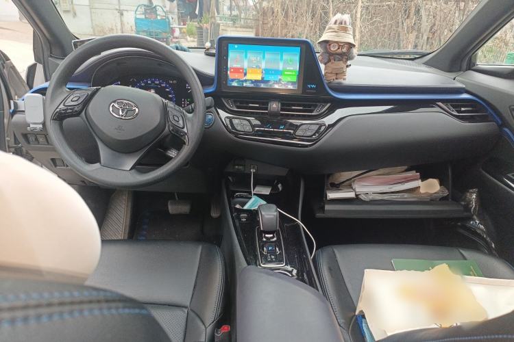 Used Toyota C-HR EV 2020 Luxury Sunroof Edition Center Console