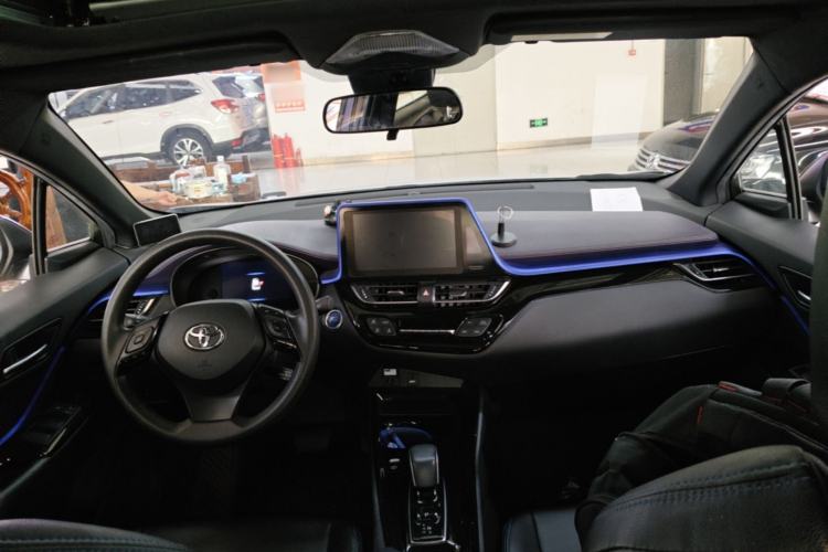 Used Toyota C-HR EV 2020 Luxury Sunroof Edition Center Console