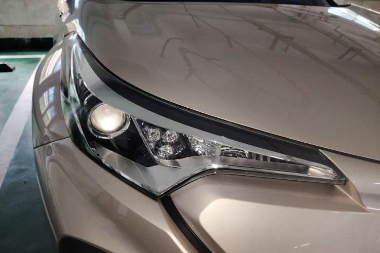 Used Toyota C-HR EV 2020 Luxury Sunroof Edition Exterior 6