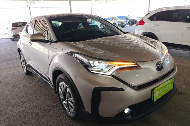 Used Toyota C-HR EV 2020 Deluxe Sunroof Edition Front Right 45 Deg