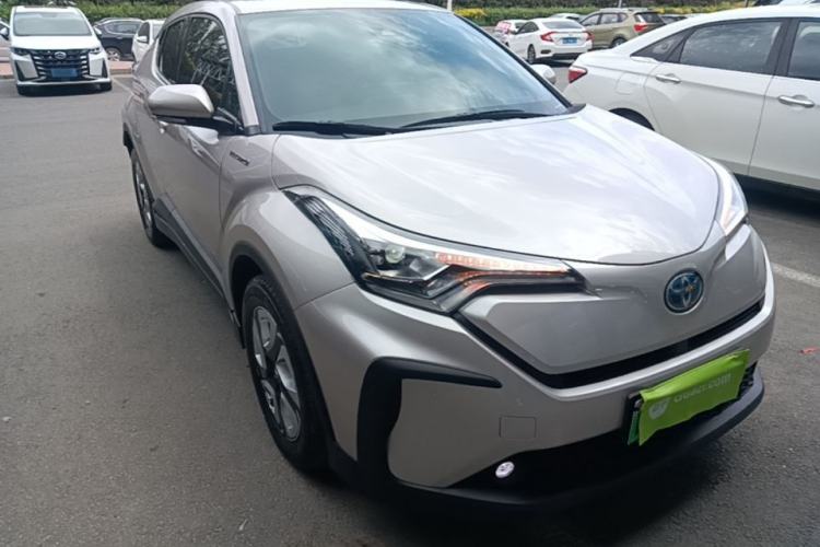 Used Toyota C-HR EV 2020 Deluxe Sunroof Edition Front Right 45 Deg